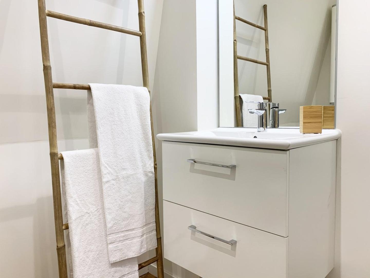 Monet - Appartement Pour 2 Personnes Chartres Buitenkant foto